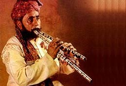 An 'al-ghoza' player from Sindh